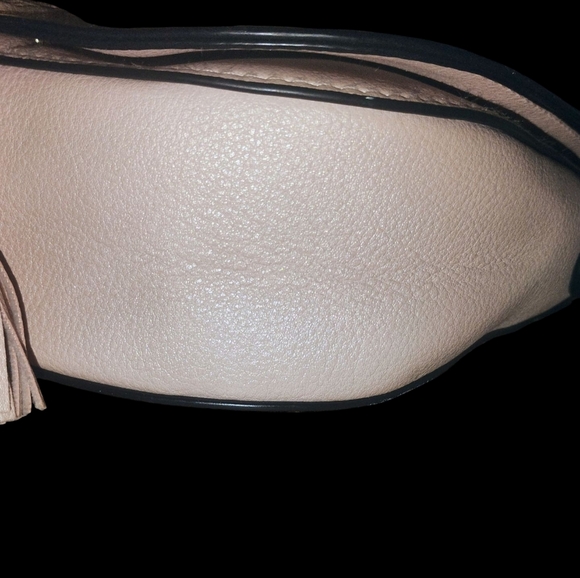 Victoria's Secret Pink Crossbody Bag with Gold Accents - Picture 5 of 9